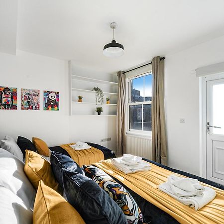 Boutique Central Hackney Abode - Balcony - Sleeps 6 Lägenhet London Exteriör bild